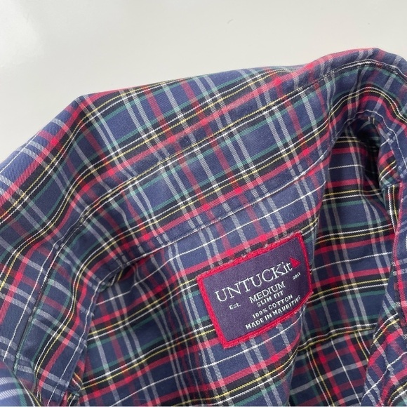 UNTUCKit Men's Red Blue Plaid Walker Road Long Sleeve Button Down Size Medium - Picture 5 of 7